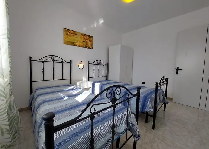 Per 5/ 6 Persone Vicinissimo Al Mare Nyaraló *